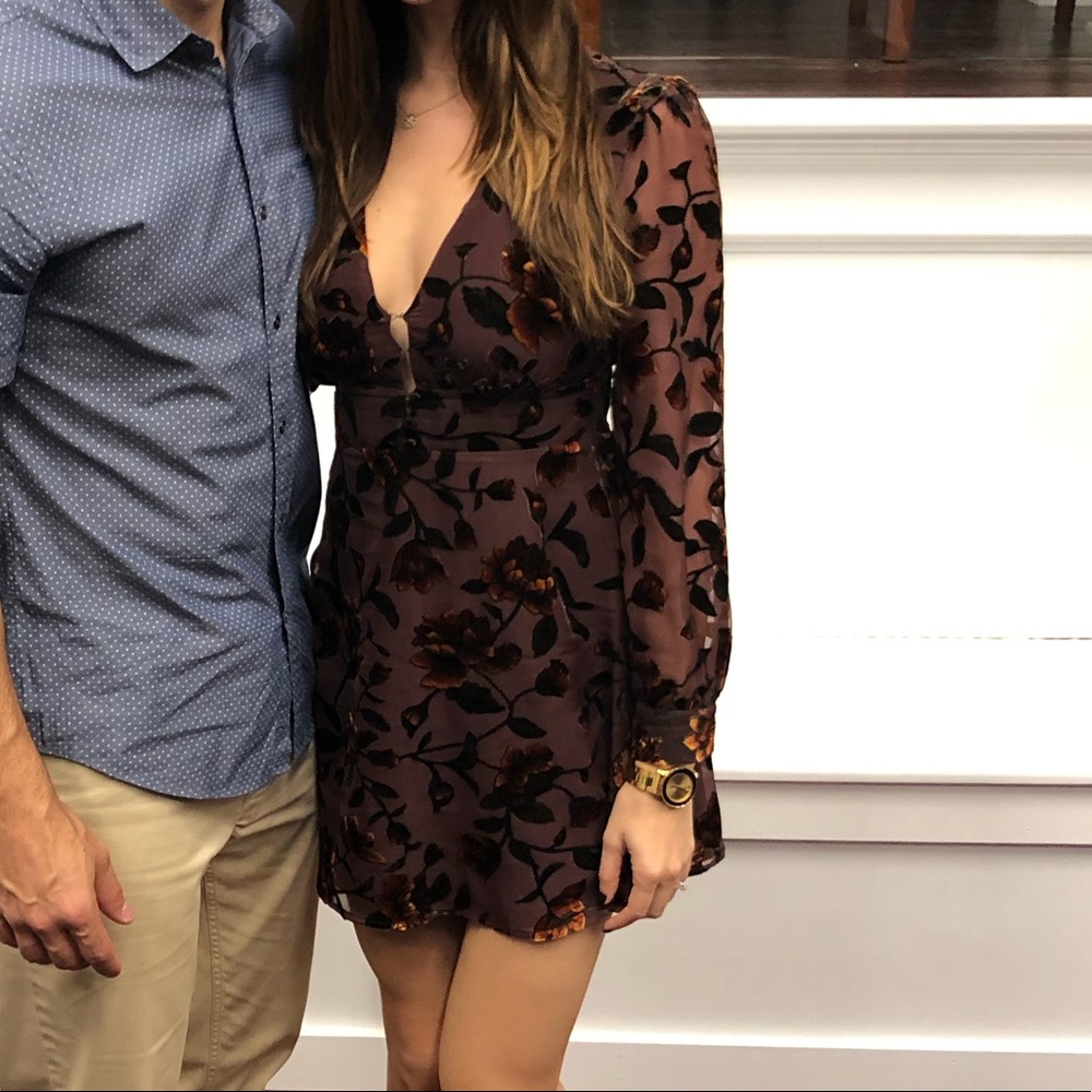 Gorgeous maroon & velvet floral detail dress